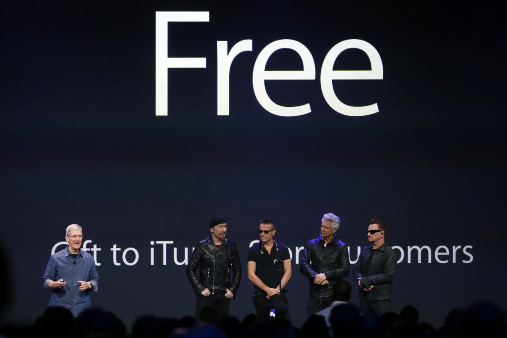 El nuevo álbum de U2 aparece sorpresivamente en todos los dispositivos iOS