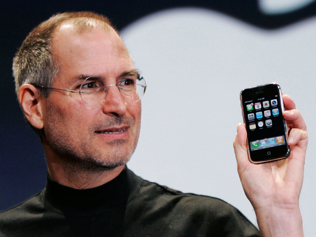Un antiguo correo electrónico de Steve Jobs confirma que hubo planes de lanzar un “iPhone nano”