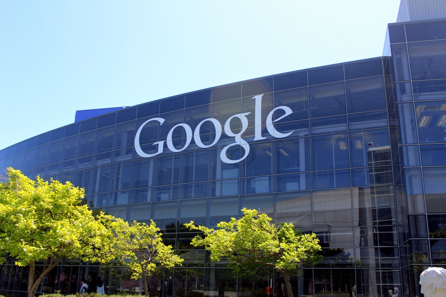 La Unión Europea demanda a Google e investigará a Android