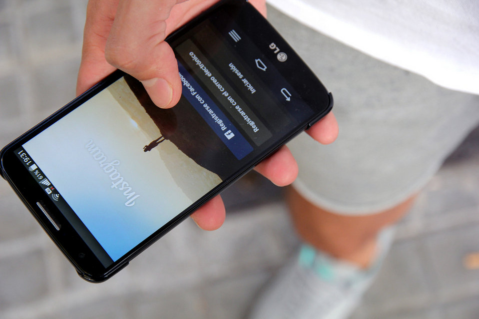 Un-usuario-accede-a-la-red-soc_54408836046_54028874188_960_639