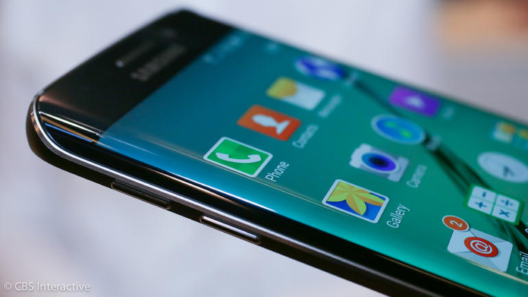 Samsung patenta sistema para proyectar hologramas en un smartphone