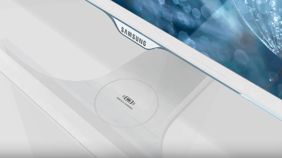 Samsung presenta un monitor con carga inalámbrica para smartphones incorporada