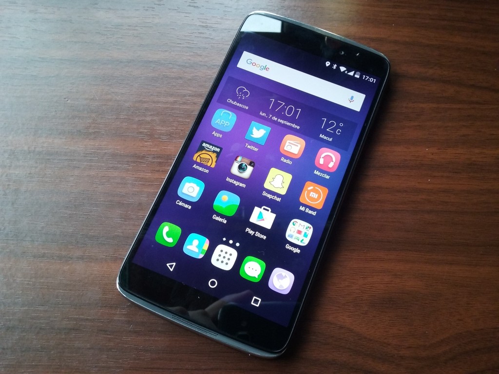 Alcatel One Touch Idol 3 (2)
