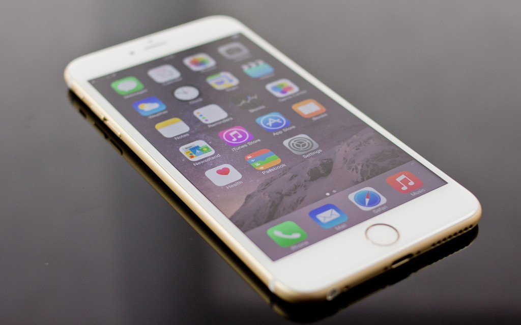Apple llama a reparar los iPhone 6 Plus con problemas en la pantalla