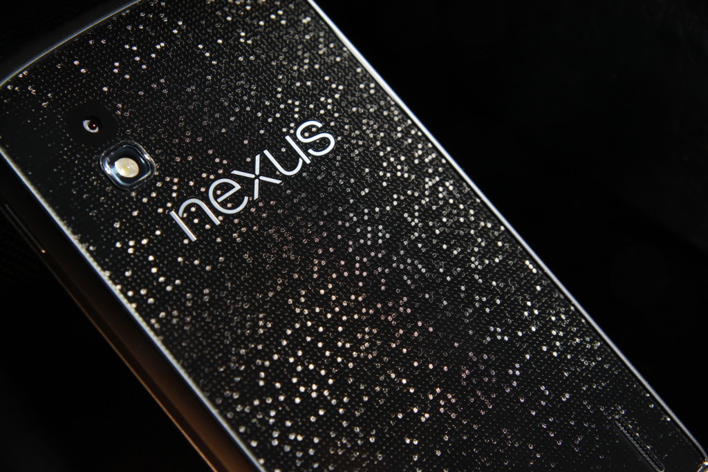 Nexus 4 recibe Android 7.1 Nougat gracias al CyanogenMod 14.1