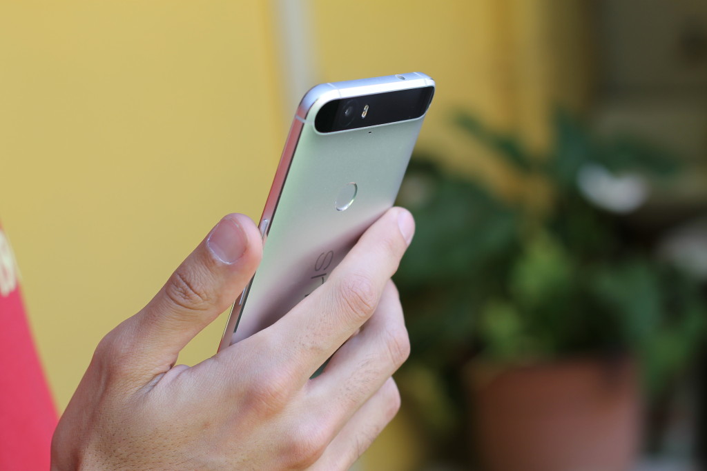 Google está evaluando incluir los gestos con el lector de huellas en los Nexus 5X y 6P