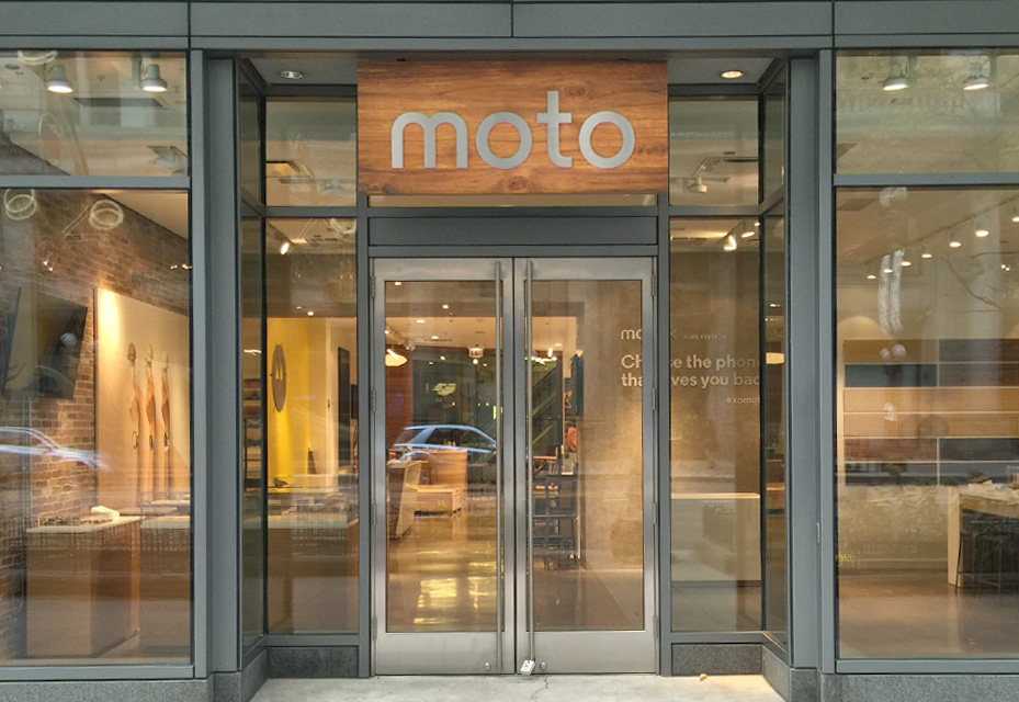 Motorola abre su primera tienda inspirada en Moto Maker