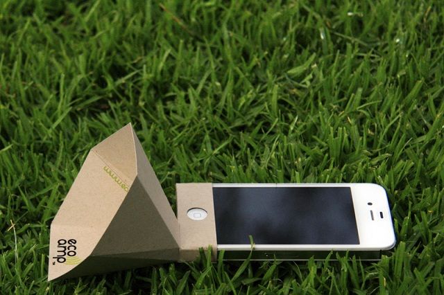 Eco-amp, el parlante de iPhone y iPad hecho con papel reciclado