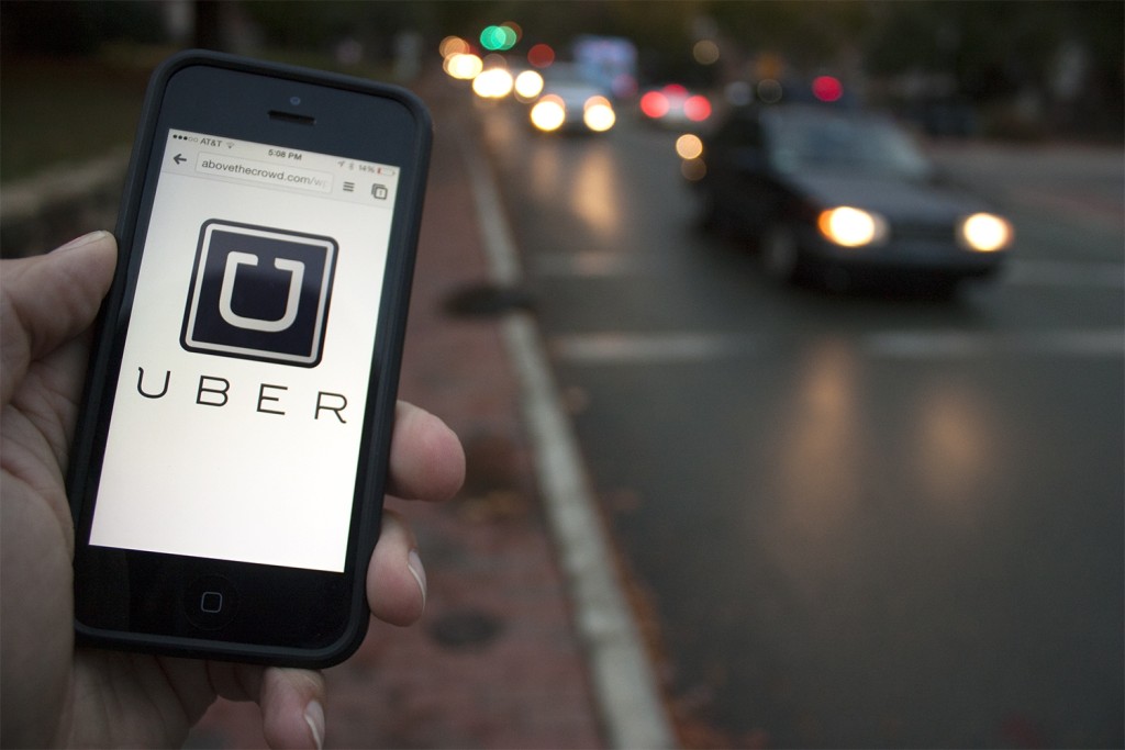 Taxistas competirán con Uber y Cabify con aplicación propia