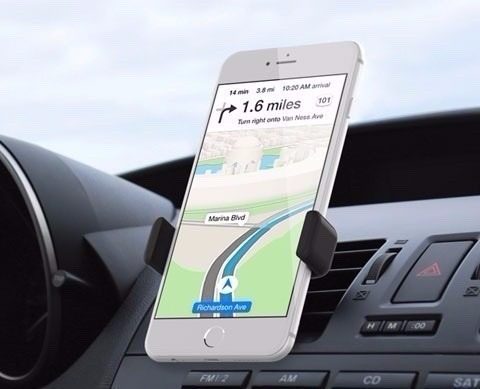 Waze para iOS ahora permite dar indicaciones para manejar con nuestra propia voz