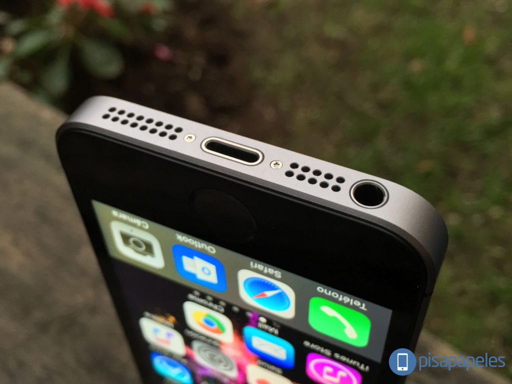 Aparece un adaptador Lightning a 3.5mm para dispositivos iOS