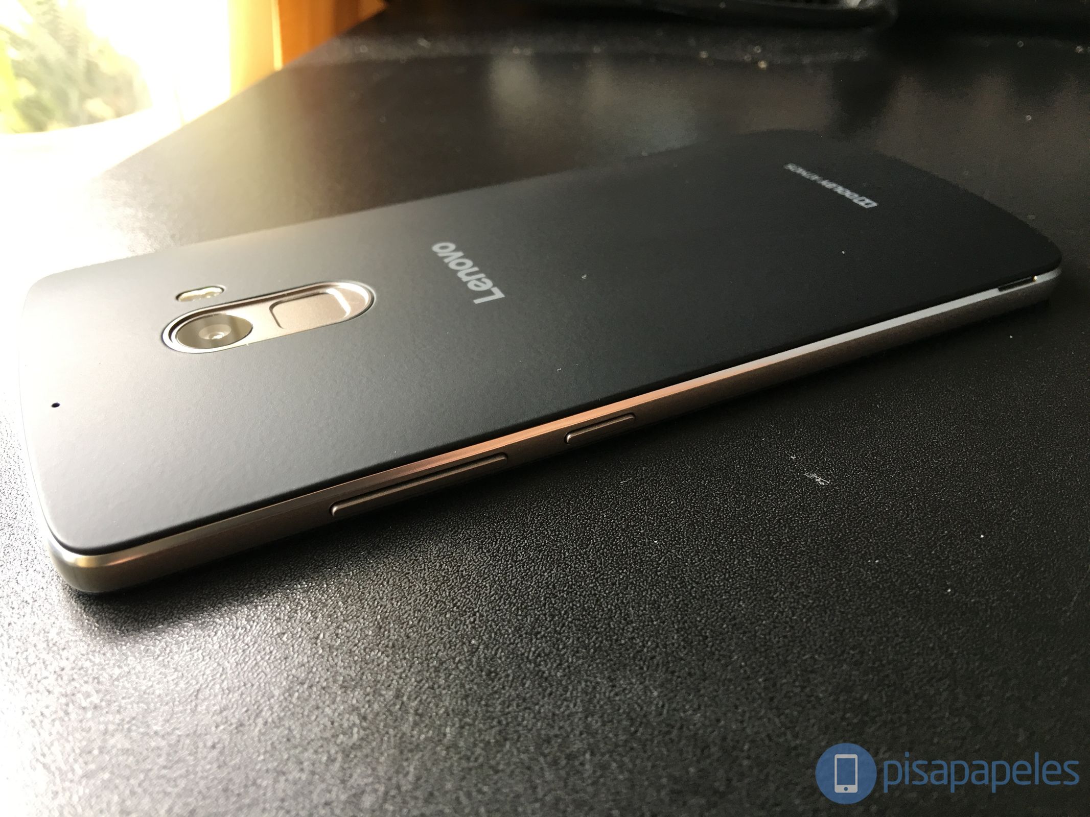 LENOVO A7010 PISAPAPELES.NET_14