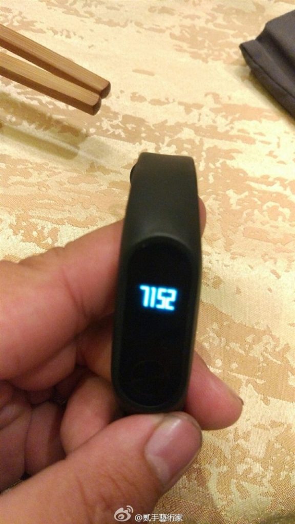 El lanzamiento de la Mi Band 2 de Xiaomi se atrasa en un mes