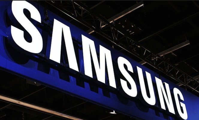 Samsung estaría desarrollando dos móviles con pantalla flexible