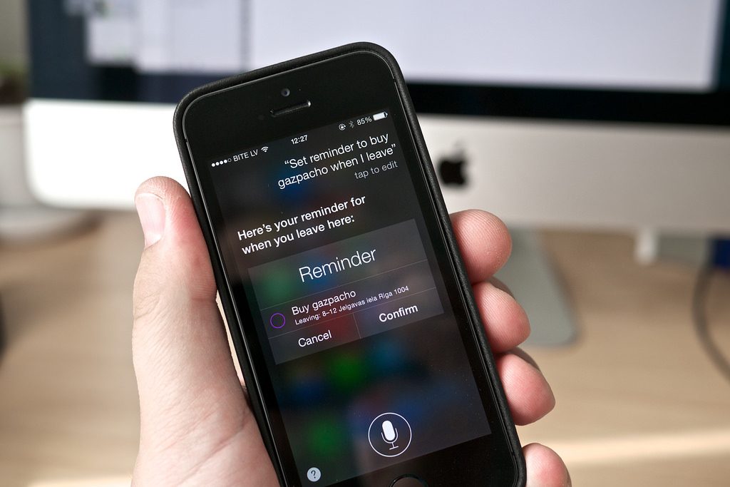 Uno de cada cuatro usuarios de iPhone admite haber tenido fantasías sexuales con Siri