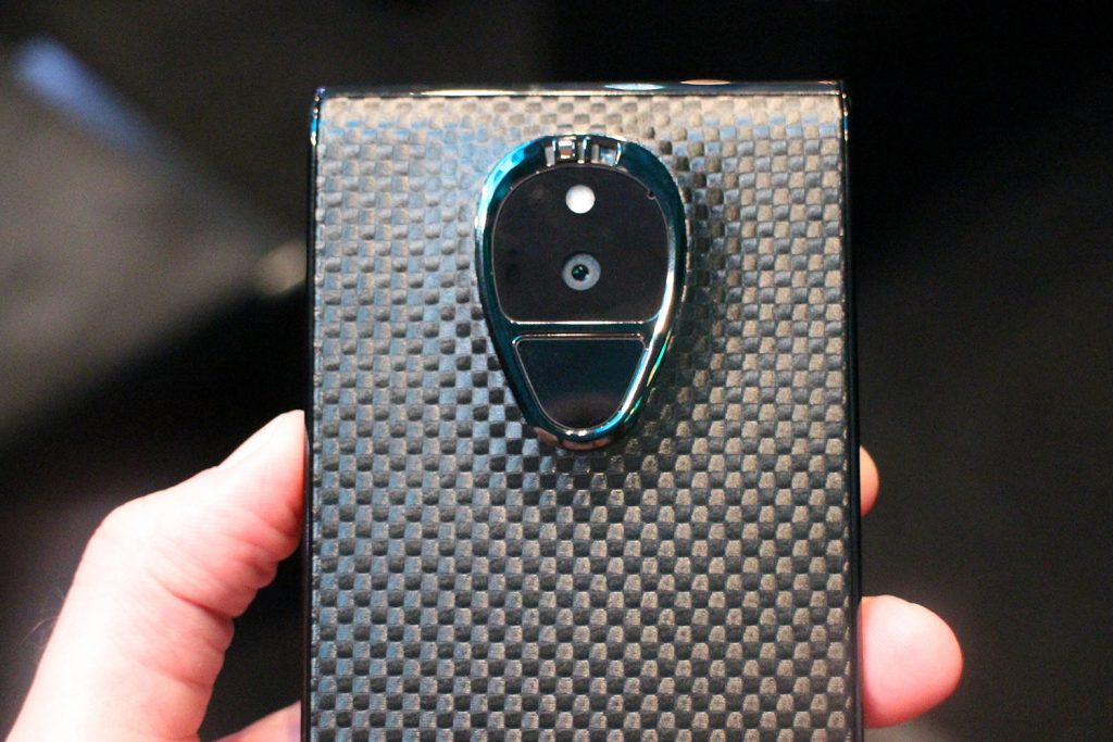 sirin-labs-solarin-0003-1500x1000