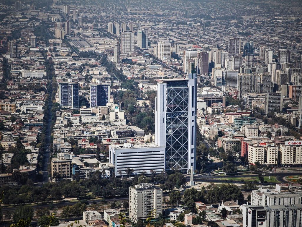 Telefónica se apresura en vender su filial chilena
