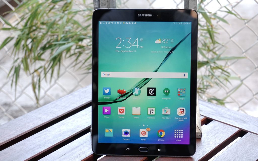 Se filtra una imagen del Galaxy Tab S3 con un teclado físico