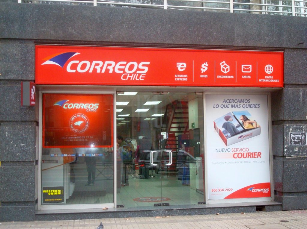 Correos de Chile concretó alianza con AliExpress para acelerar procesos de envío