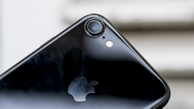 Mira el unboxing de un iPhone 7 en gravedad cero