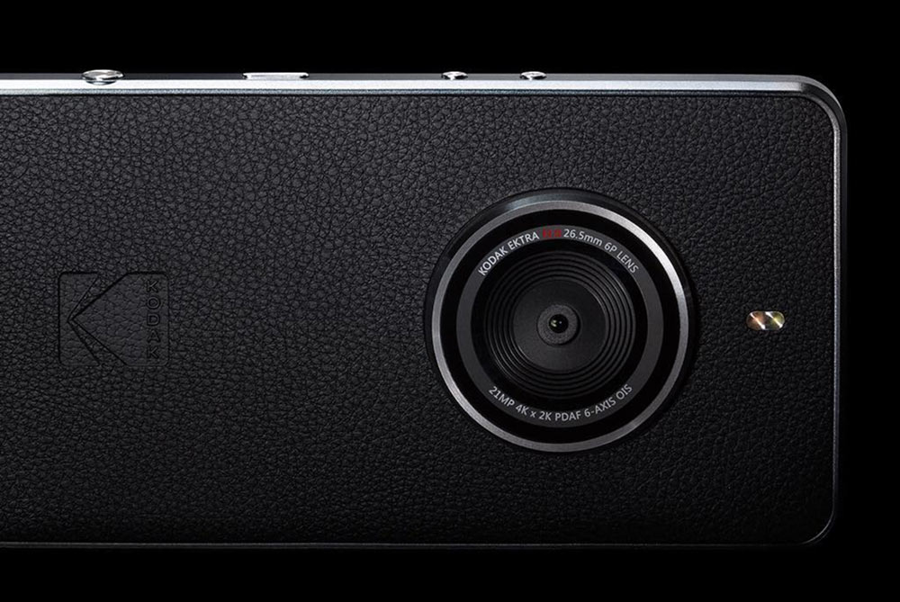 Nuevo Kodak Ektra, un smartphone con forma de cámara tradicional