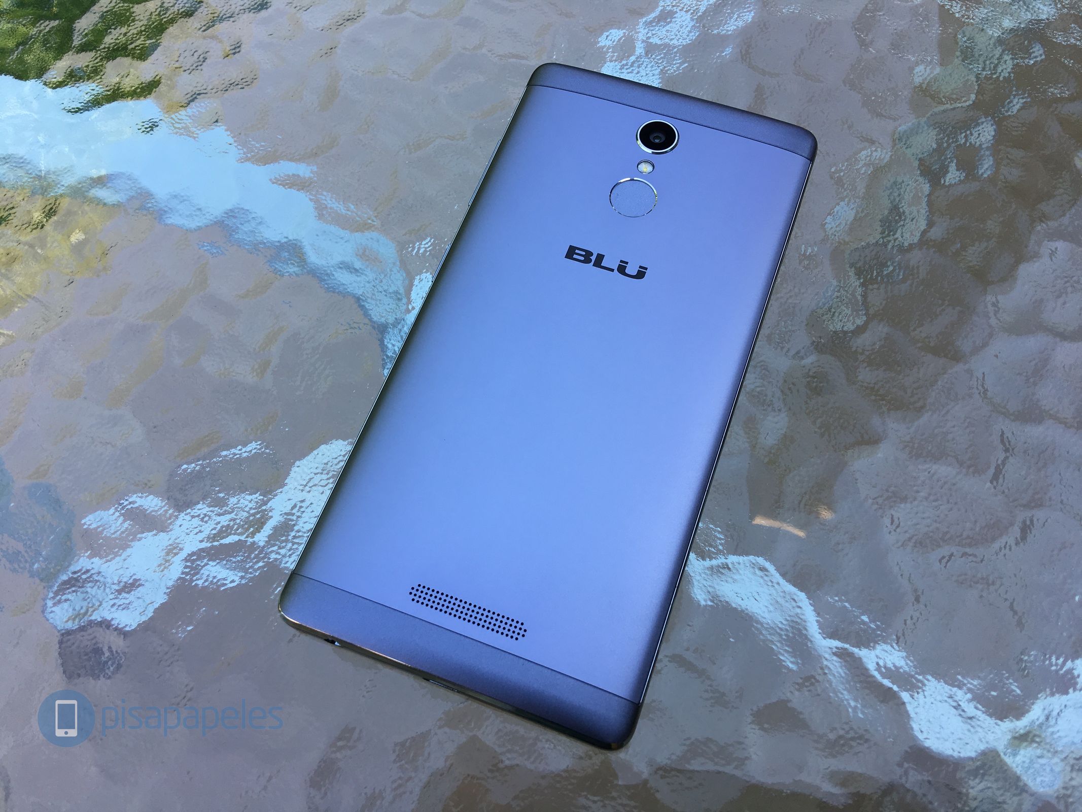 blu-vivo-5r-pisapapeles-net_15