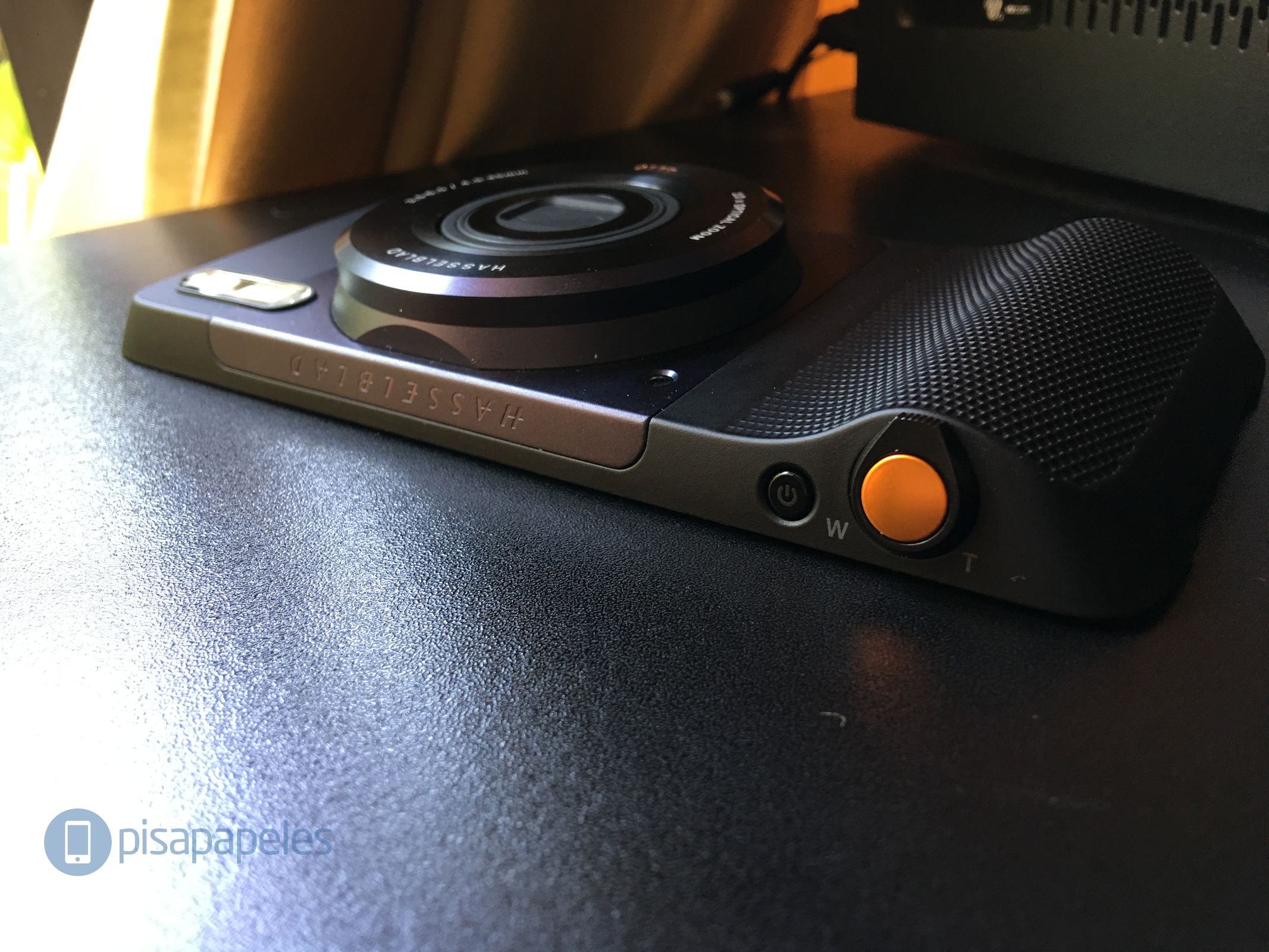 moto-z-play-pisapapeles-net_8