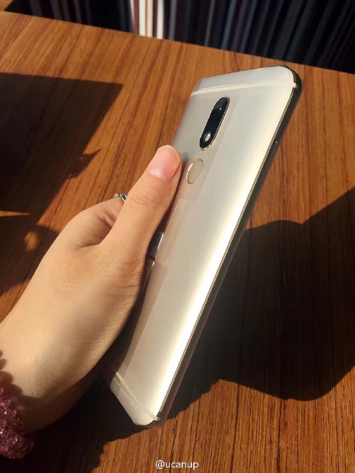 moto-m-nuevas-fotos-04