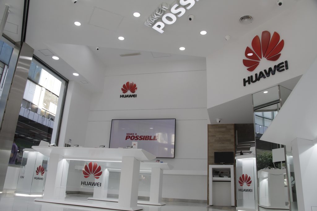 Huawei abrirá dos tiendas físicas este año en Santiago