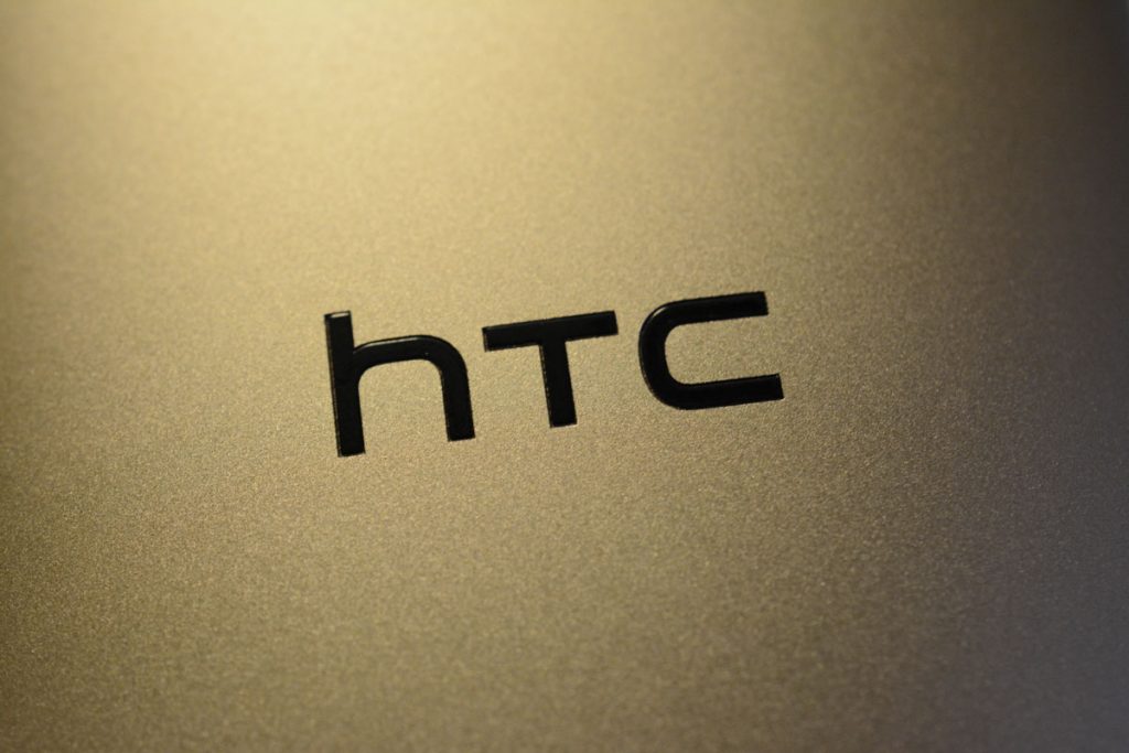 Evan Blass lo vuelve a hacer, ahora filtra un render del HTC One X10