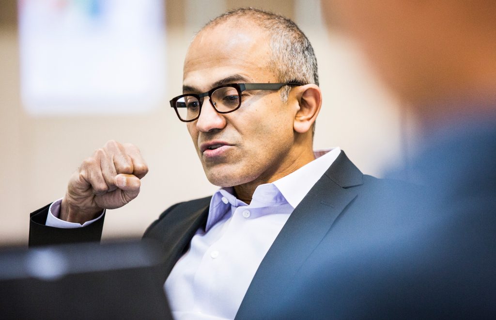 CEO de Microsoft: “Nuestros nuevos teléfonos no lucirán como los dispositivos actuales”