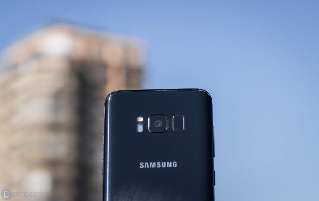 Twitter de Samsung muestra un dispositivo que podría ser el próximo Galaxy Note 8