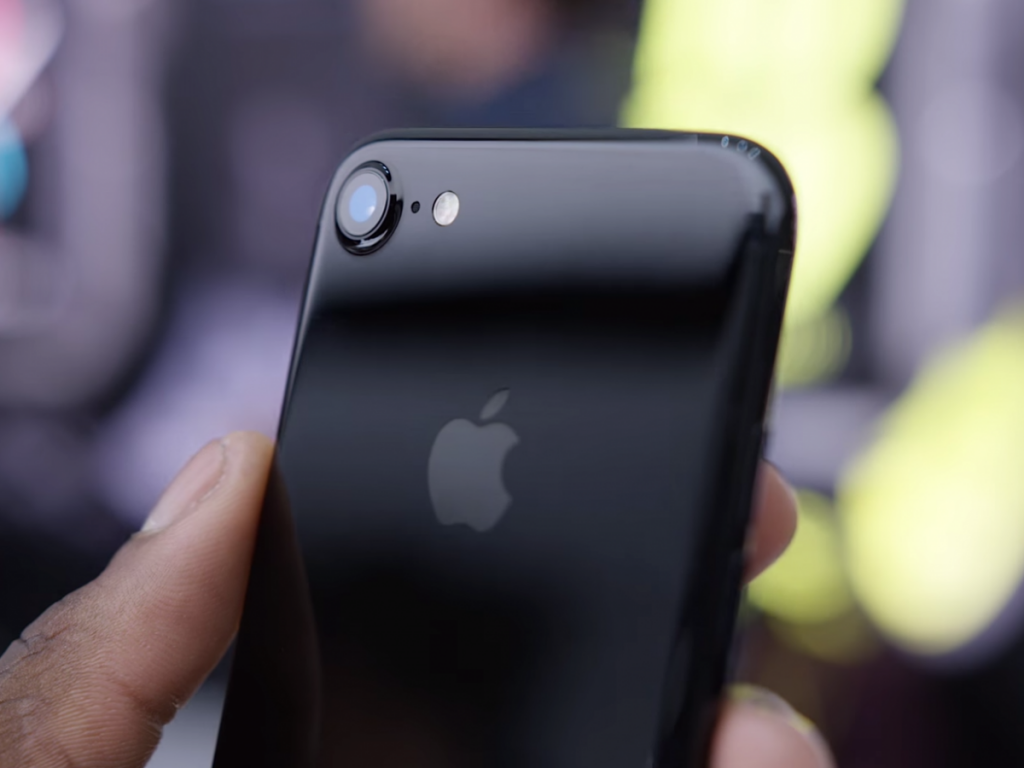 El color Jet Black por fin llega a los iPhone 7 y 7 Plus de 32 GB