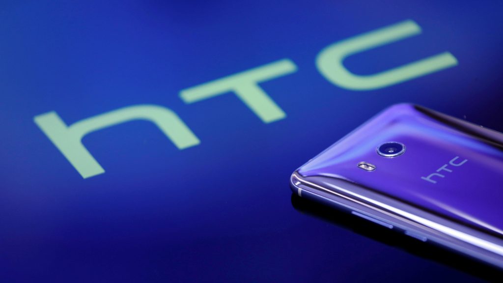 HTC anotó sus ganancias más bajas en 13 años el año pasado