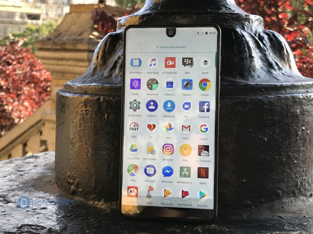 Essential Phone recibe su actualización a Android Pie