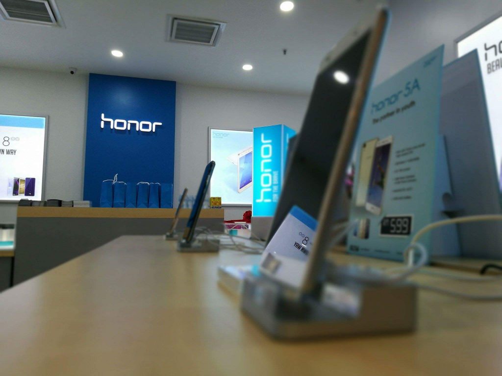 El Honor 10 ya aparece en renders de prensa con un parecido inmenso al Huawei P20