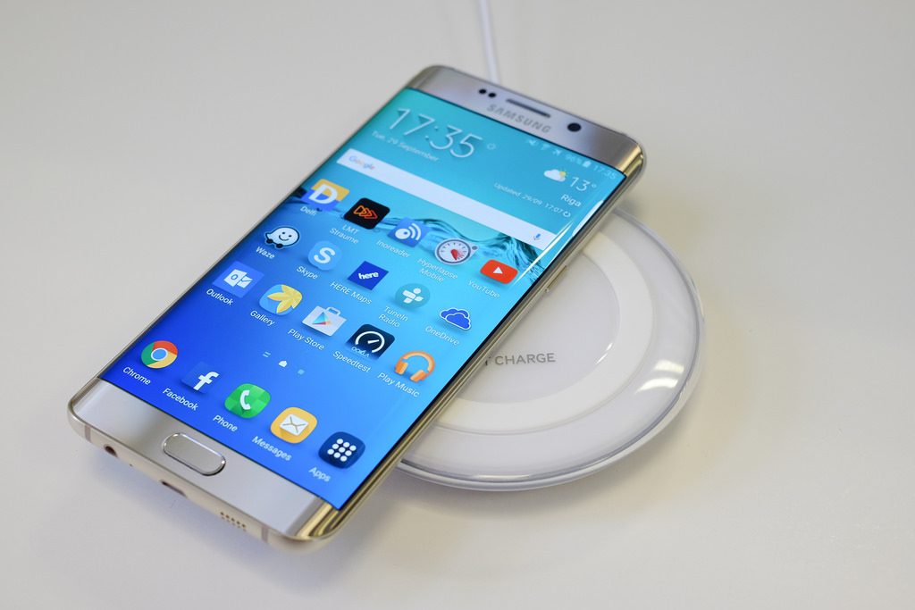 Samsung Galaxy S6 Edge+ recibe parche de seguridad de octubre