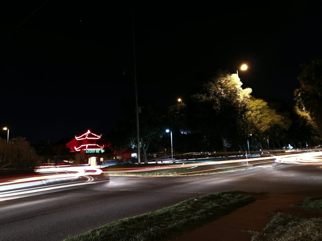 Saca mejores fotografías nocturnas con tu teléfono sin utilizar flash