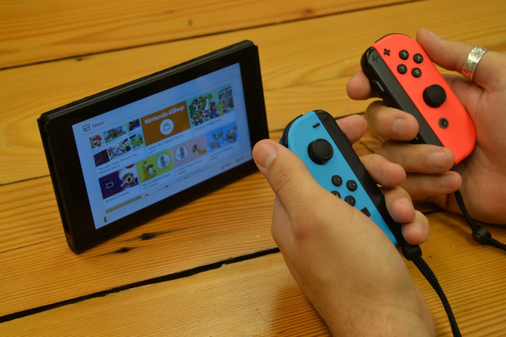 Nintendo estaría por lanzar una nueva versión de la Nintendo Switch con pantalla OLED de Samsung