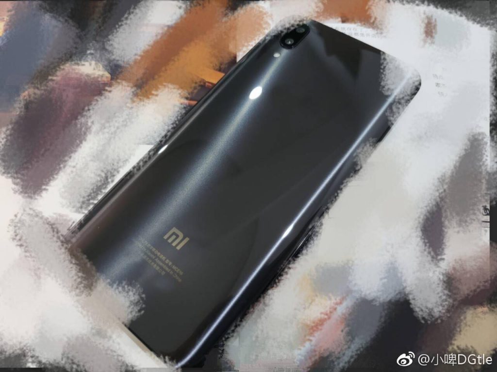 Supuestas fotos reales del Xiaomi Mi 7 delatan su notch y lector de huellas dentro de la pantalla