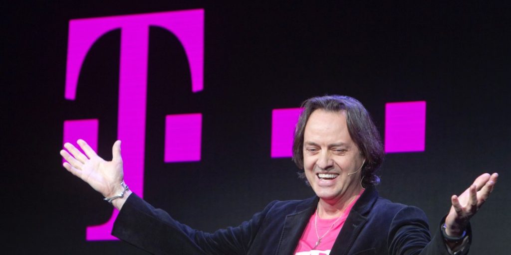 T-Mobile y Sprint concretan su fusión en Estados Unidos