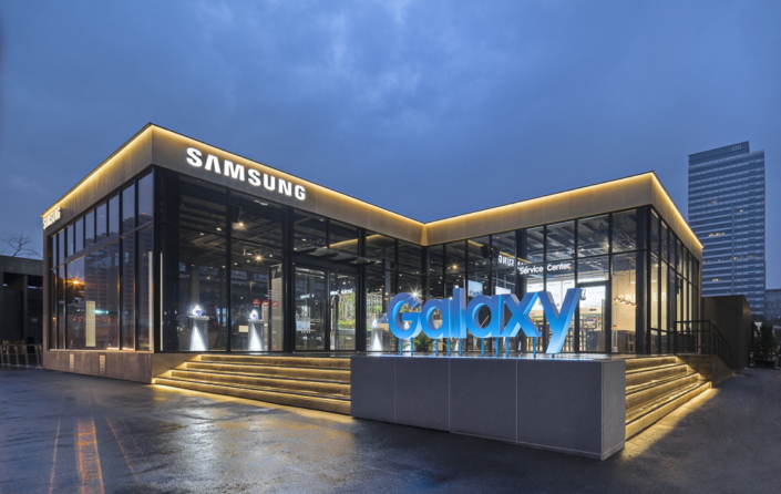 La línea Galaxy A (2019) sería la primera de Samsung en tener triple cámara principal y lector de huellas integrado debajo de la pantalla