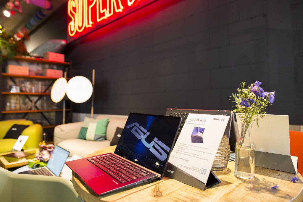 Se lanza oficialmente los nuevos ZenBook de Asus en la IFA 2018