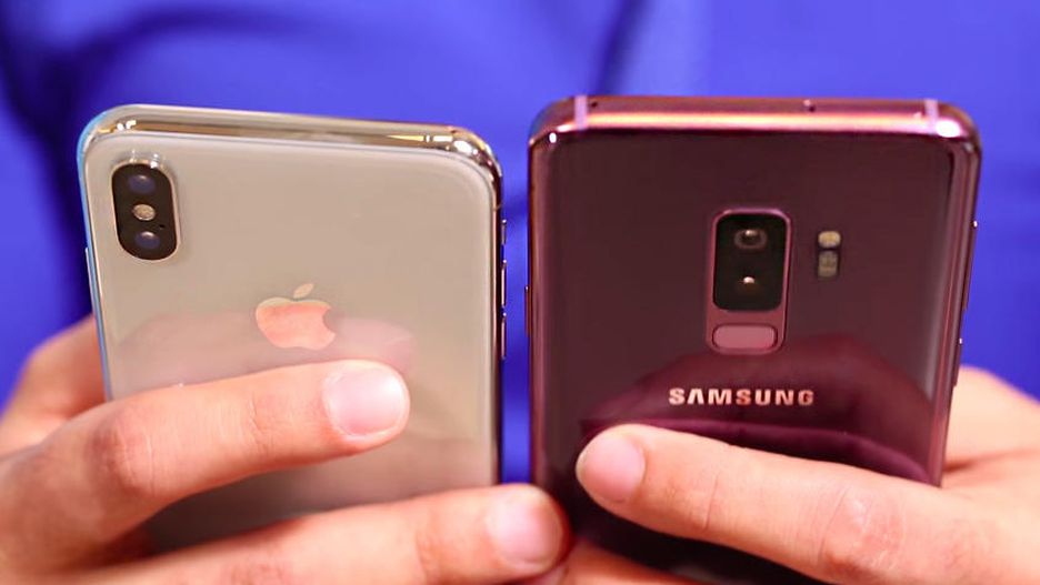 Apple y Samsung reciben su primera multa por obsolescencia programada