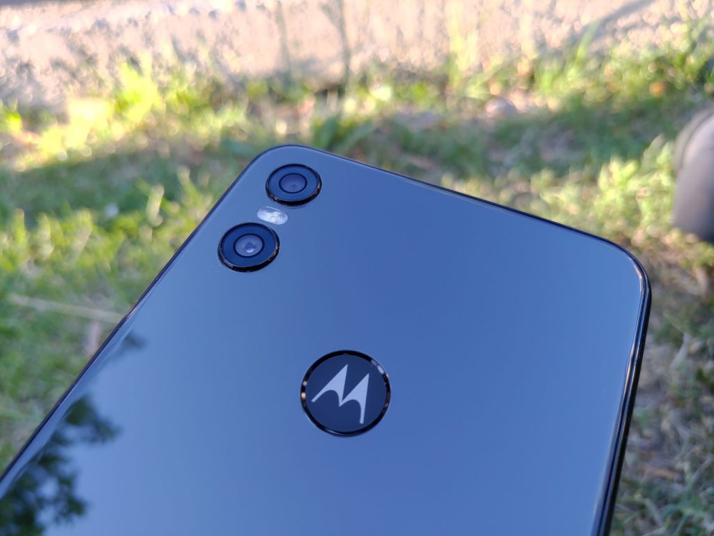 La aplicación Cámara Moto de Motorola se actualiza con stickers AR