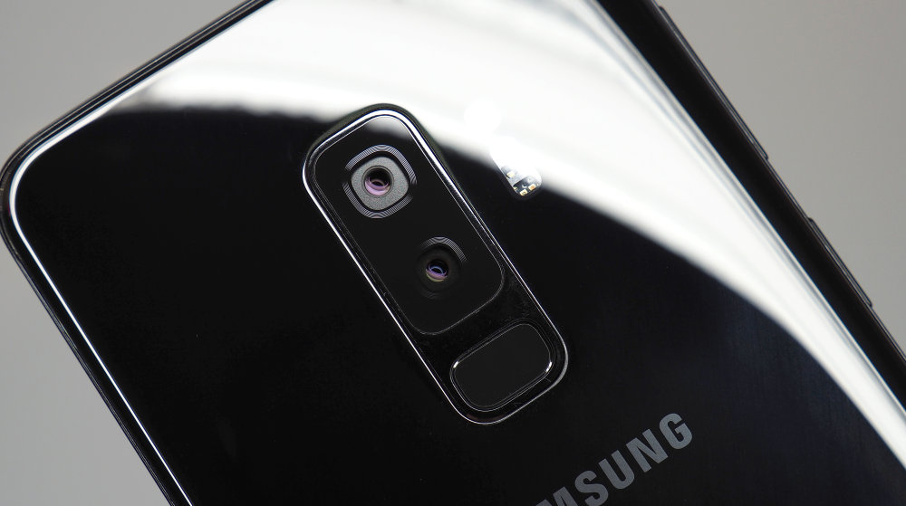 Samsung Galaxy S10e vendría también en color amarillo, y no a todos les va a gustar