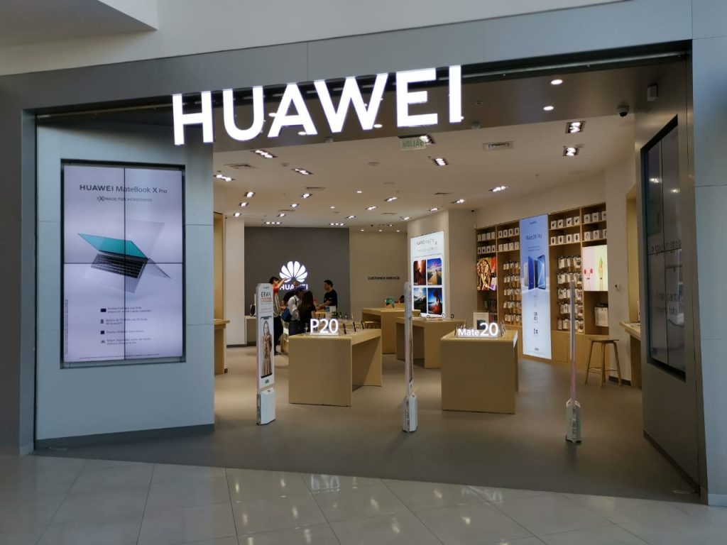 Huawei inaugurará su tienda más grande en Chile ubicada en el Mall Barrio Independencia