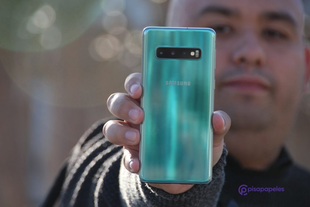 Samsung Galaxy S10+ comienza a recibir su primera actualización del 2020 en Chile