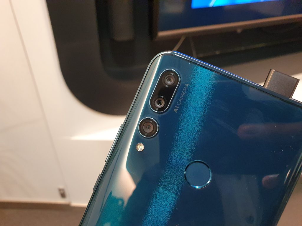 Huawei presenta en Chile el Y9 Prime 2019
