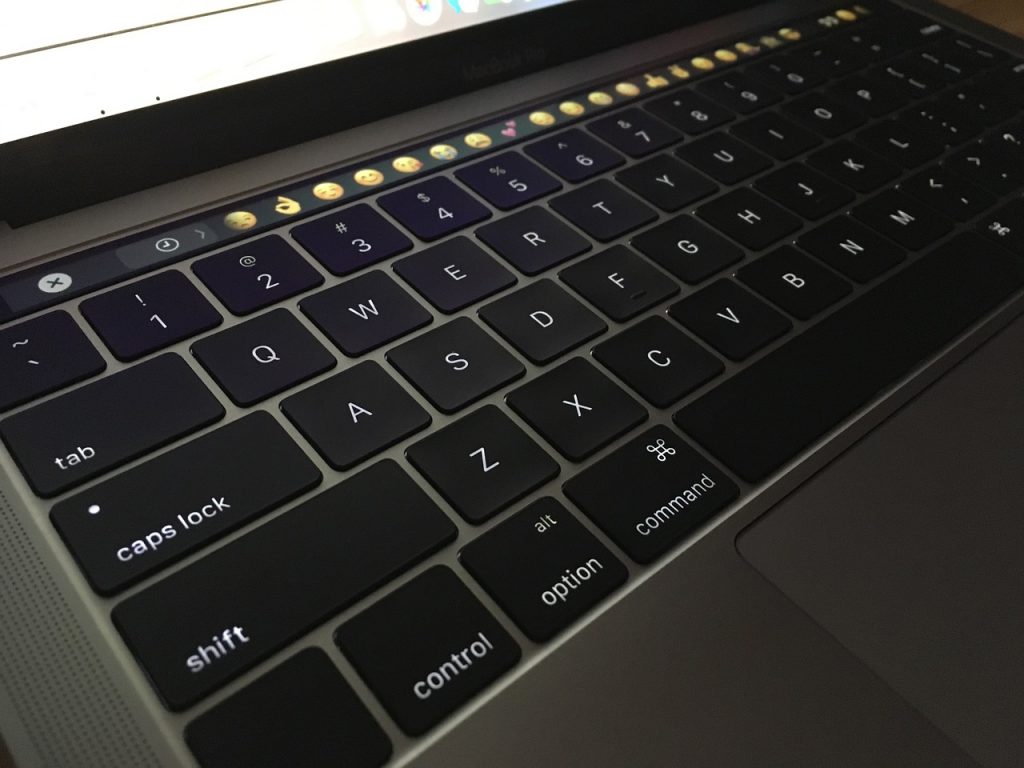 Apple podría abandonar el polémico diseño de teclado de sus MacBook